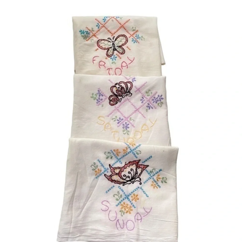 Vintage Flour Sack Embroidered Weekend Days Kitchen Towels Fri Sat Sun Butterfly
